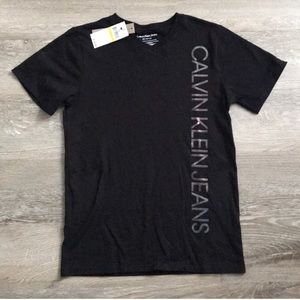 NWT Calvin Klein Jeans V neck